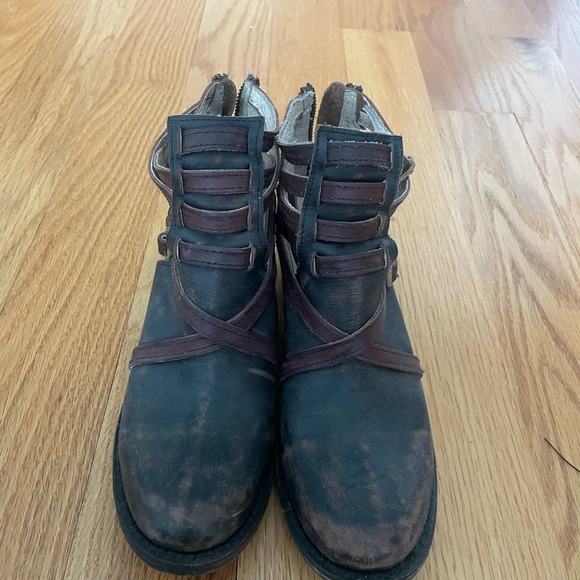 Freebird by Steven Brown Leather Ankle Boots - Picture 2 of 5